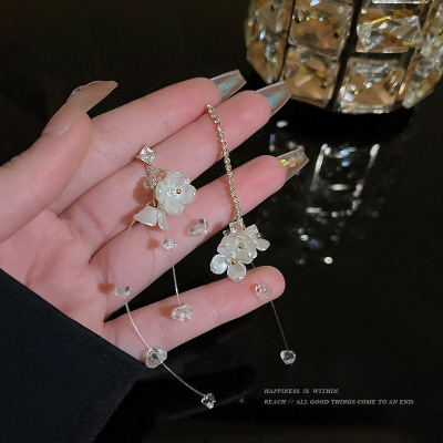 Retro Asymmetric Flower Zircon Earrings For Women Light Luxury Minority Design Tassel Earrings Korean Graceful Ear Ornaments