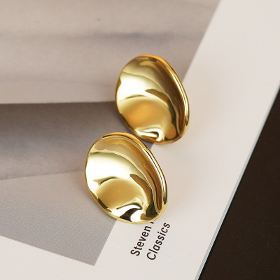 French Minority Design Heavy Industry Glossy round Stud Earrings Female Ins Cold Style Foreign Trade Earrings Trendy Korean Minimalist Temperament