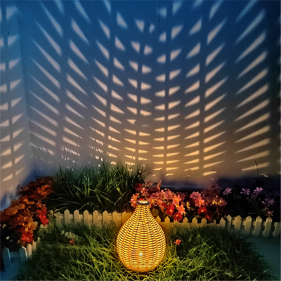 Rattan Woven Solar Lawn Projection Lamp