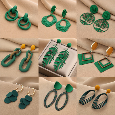 Silver Needle Green Geometric Exaggerated Earrings French Style Design Ear Stud Earring Elegant and Personalized Earrings Female 2022