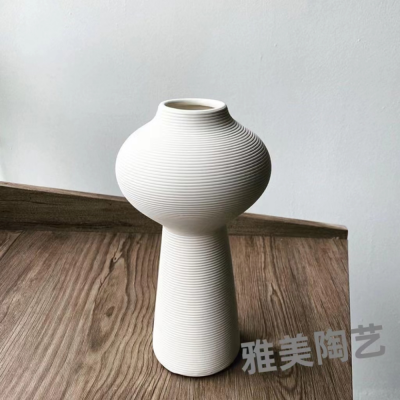 INS Korean Style Creative Ceramic Vase for Dried Flowers Decoration Silent Soft Decoration Home Homestay Hotel Desktop Soft Decoration