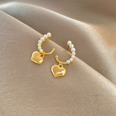 Heart Earrings Female Online Influencer Temperament Entry Lux Earrings Personalized Creative Pearl Earrings Wholesale