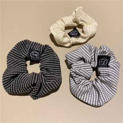 2022 Autumn and Winter New Camellia Classic Style Large Intestine Hair Ring Black and White Plaid Head Rope Simple Retro Fabric Female Hair Accessories
