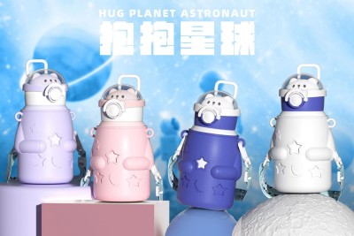 Children's Straw Thermos Cup Hug Planet Astronaut Thermos Cup Student 316 Stainless Steel Anti-Fall Water Cup