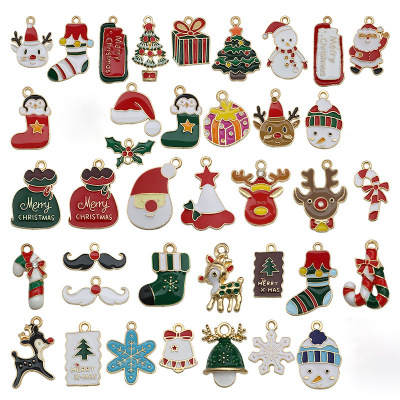 Mixed 40 Christmas Pendants Alloy Dripping Oil Pendant Santa Claus Snowman Tree Elk Ornament Accessories