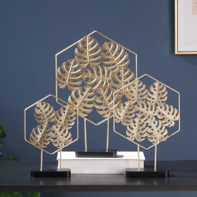 Nordic Simple Light Luxury Golden Monstera Metal Ornaments Creative Home Living Room Table Decoration Light Luxury Ornaments
