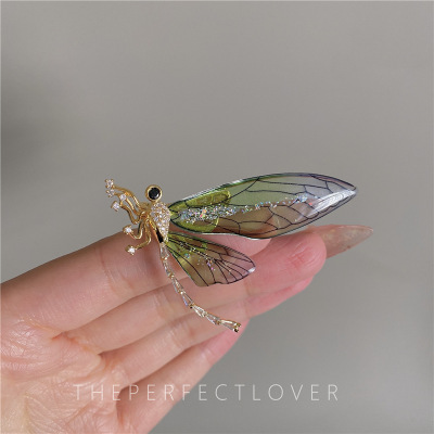 Dragonfly Acrylic Transparent Wings Zircon Brooch Personality Gradient Color Insect Brooch Pin Clothing Coat Accessories