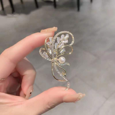 Brooch Women's High-End Elegant Bouquet Pearl Japanese Fashion Personalized Pin Brooch Anti-Exposure Accessories Corsage