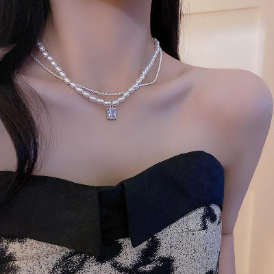 Light Luxury Minority Gentle Retro Hong Kong Style Clavicle Chain Twin Internet Influencer Accessories High-Grade