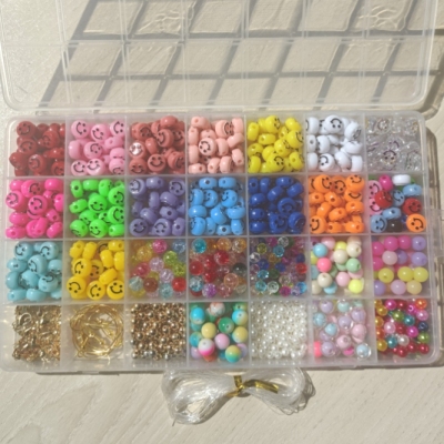 DIY Smiley Beads Box 28 Grid Plastic Bead Handmade Beaded Box Ornament DIY Loose Beads Children's Handmade