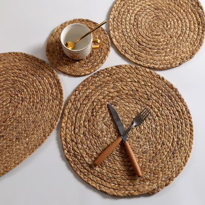 Amazon Japanese Style Handmade Water Hyacinth Straw Woven Insulated Cup and Plate Mat round Household Dining Table Heat-Proof Placemat in Stock