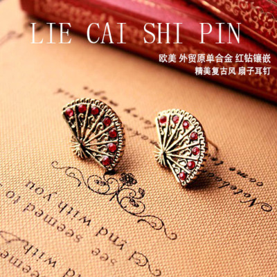 European and American Foreign Trade Original Order Exquisite Retro Fan Studs Female Alloy Red Crystal Scallop Earrings Ear Rings