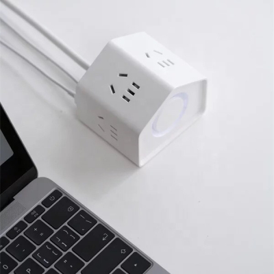 Standard 4 USB Plug Sockets Customized Cute Cute House Design Multifunctional Mini Night Light