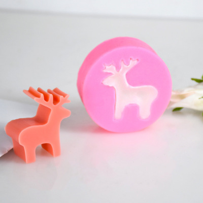 Christmas Little Dear Silicone Mold DIY Christmas Aromatherapy Candle Ornaments Handmade Soap Chocolate Baking Mold