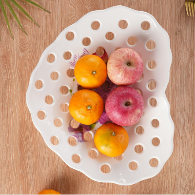 2017 New plastic fruit Plate creative Tableware heart-shaped Hole Hollow Fruit Plate Candy melon seed fruit Plate