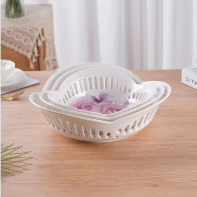 2021New Household Commodity Plastic waitfruit plate Creative Tableware Three Petals with long holes Fruit plate