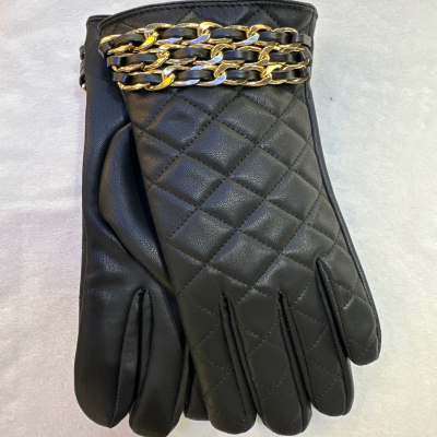 A Pair of Touch Screen Diamond Lattice Chain Pu Gloves