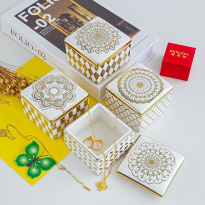 Nordic Court Royal Ins Jewelry Box Ceramic Storage Jar Creative Girlish Heart Desktop Gift Decoration Ornaments