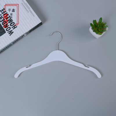 Factory Spot Direct Sales Plastic Hanger Set Hanger Pants Rack White with Non-Slip Hook Wet and Dry Dual-Use Invisible Hanger